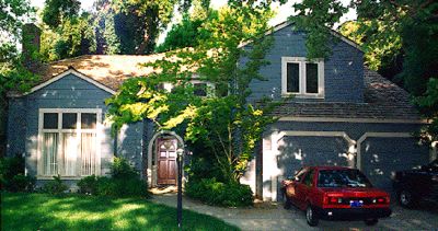 House1.jpg (30021 bytes)